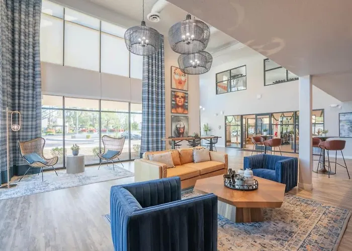 Spacious 1bd - Balcony, Pool, Gym, W-d - Sleeps 4 Apartment Tempe
