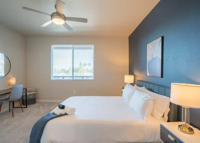 Apartment Spacious 1bd - Balcony, Pool, Gym, W-d - Sleeps 4 *
