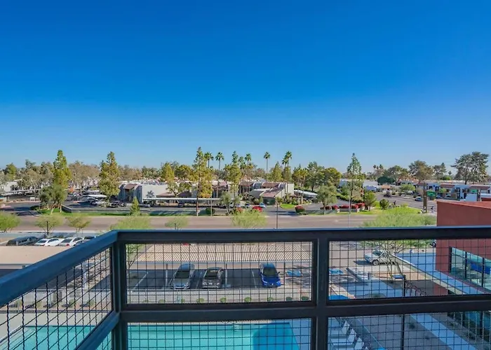 Spacious 1bd - Balcony, Pool, Gym, W-d - Sleeps 4 Apartment