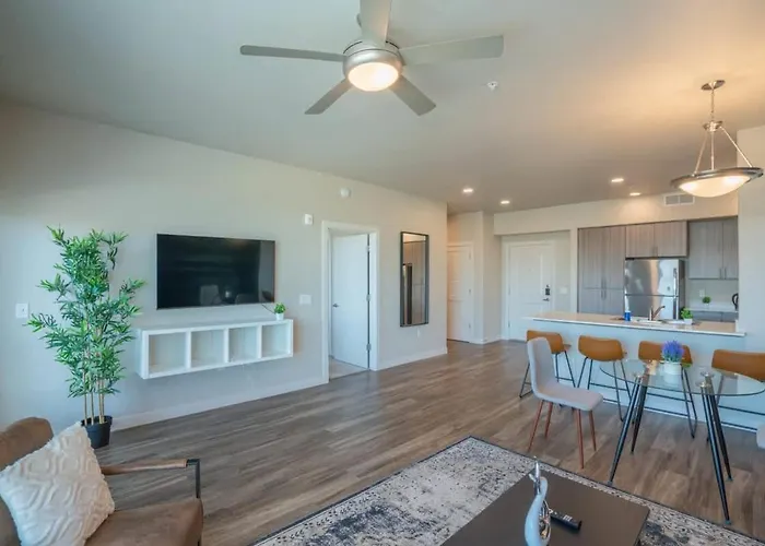 Spacious 1bd - Balcony, Pool, Gym, W-d - Sleeps 4 * Tempe