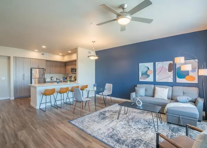 Spacious 1bd - Balcony, Pool, Gym, W-d - Sleeps 4 Apartment Tempe